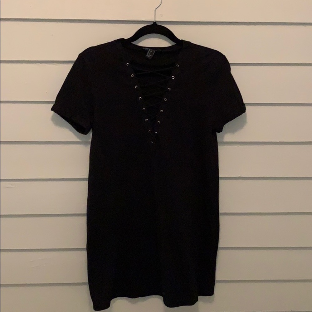 Deep V lace up T-shirt dress